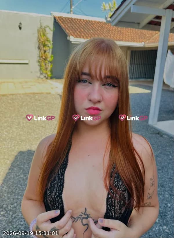 Videochamada erótica com cabelo liso (5) — Maduzinha