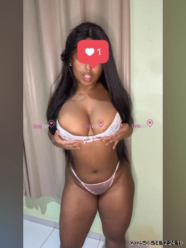 Videochamada erótica com foto real, foto 2 de Maria Júlia