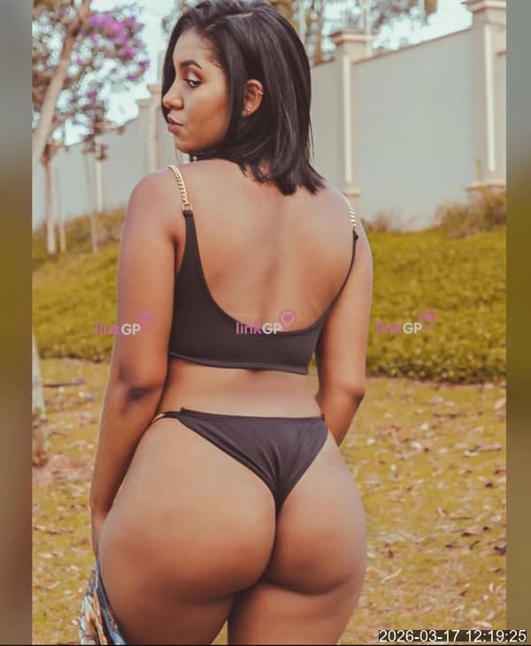 Foto 15: Videochamada erótica com apertadinha — Marrom Bombom