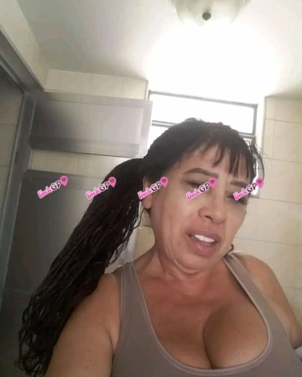 Videochamada erótica com peitões, foto 17 de Maryhelp