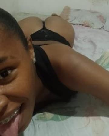 Videochamada erótica com cabelo pretos — May Mulata