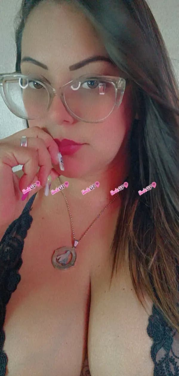 Videochamada erótica com cabelo liso — Maya Vinci, foto 5