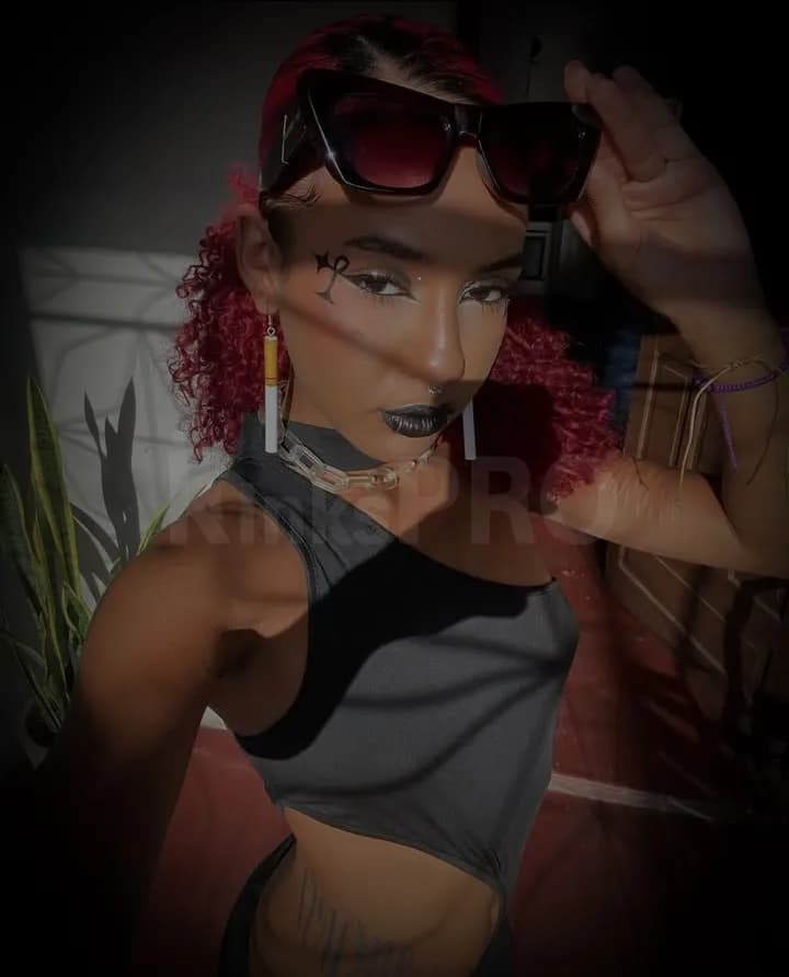 Videochamada erótica — fetiche de pés, foto 4 de Mistress Loba ✦
