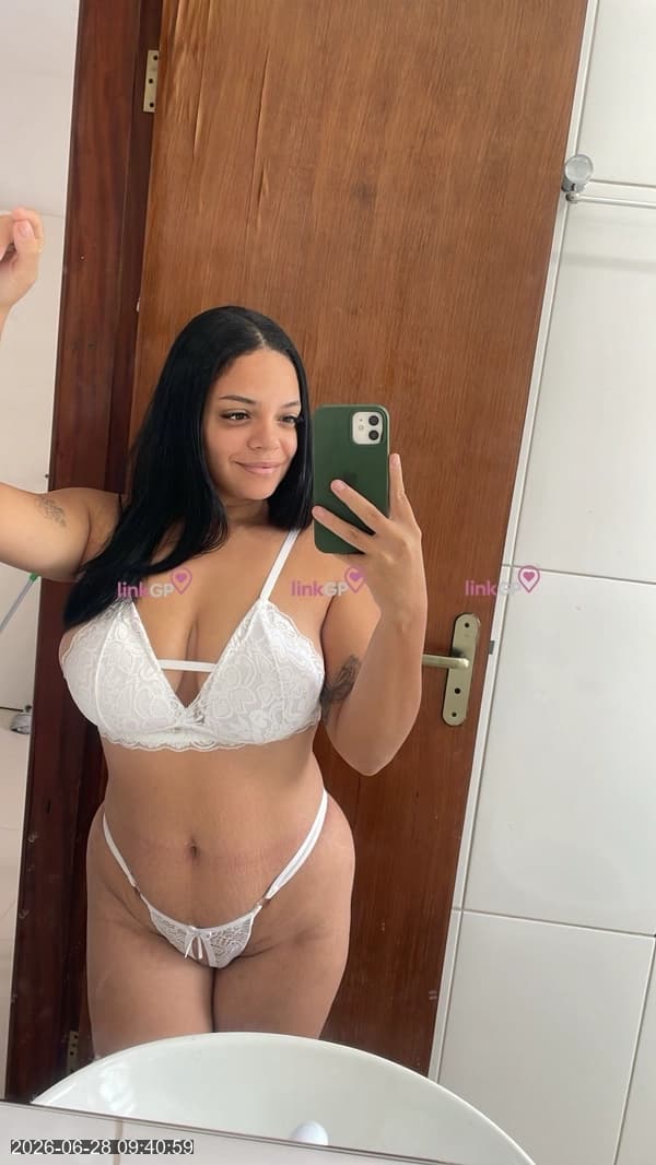 Videochamada erótica com branquinha, foto 3 de Morena