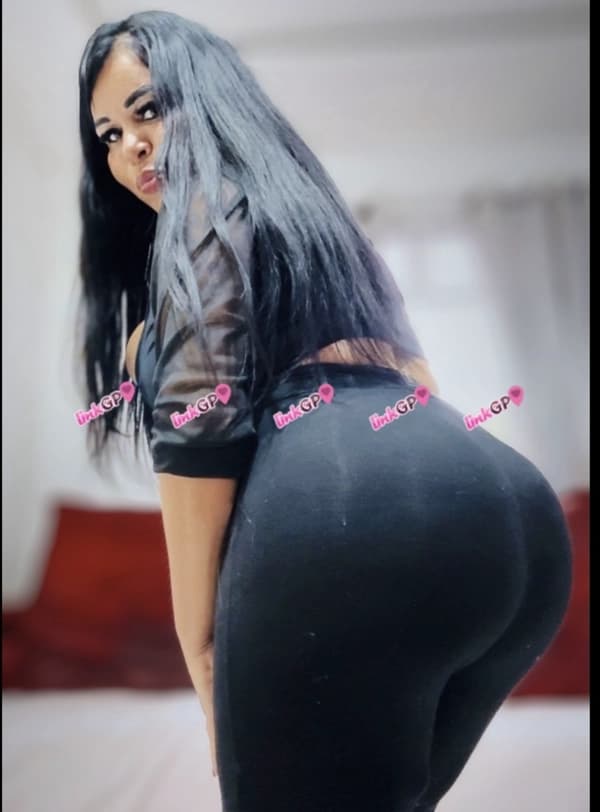 Videochamada erótica com cabelo longo, foto 17 de Morena Rabao