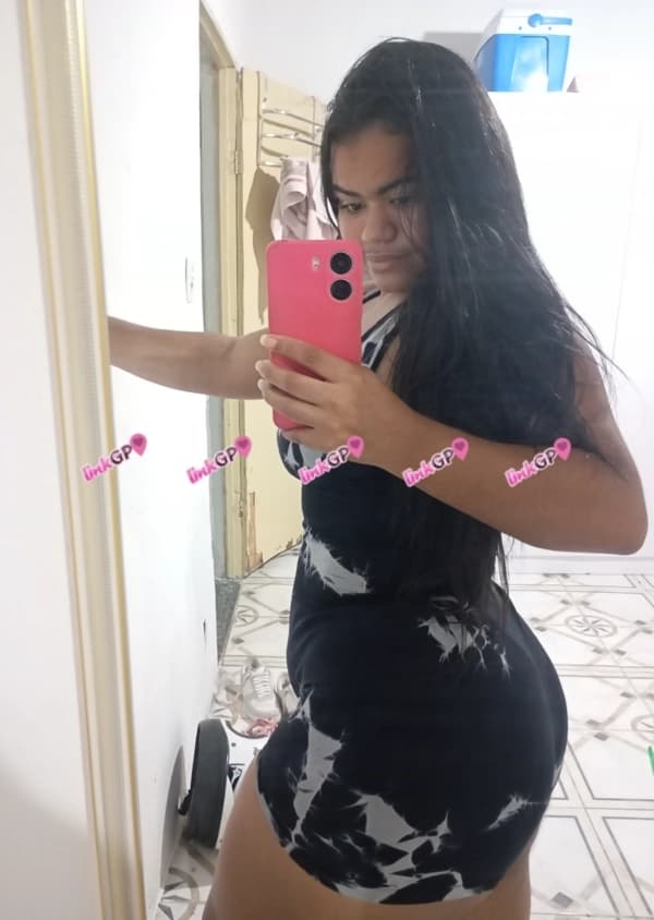 Videochamada erótica com bundão (3) — Nifetinha Safada