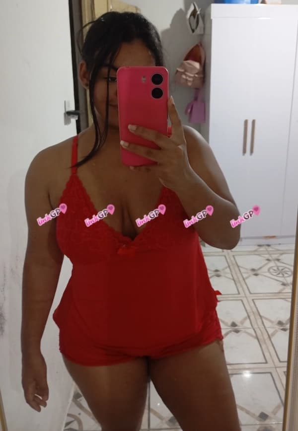 Videochamada erótica com cabelo longo, foto 5 de Nifetinha Safada