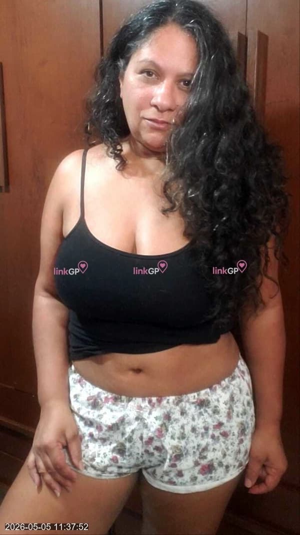 Videochamada erótica com cabelo longo — Nina Soares, foto 17