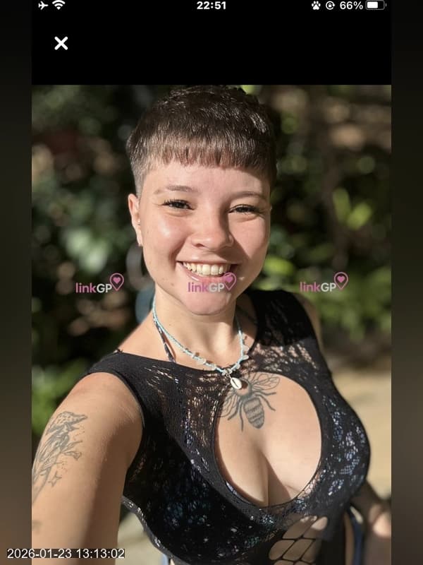Videochamada erótica com foto real (2) — Pequenajulie