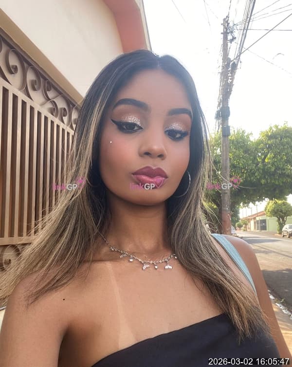 Videochamada erótica com beijo grego (2) — Pretinha123