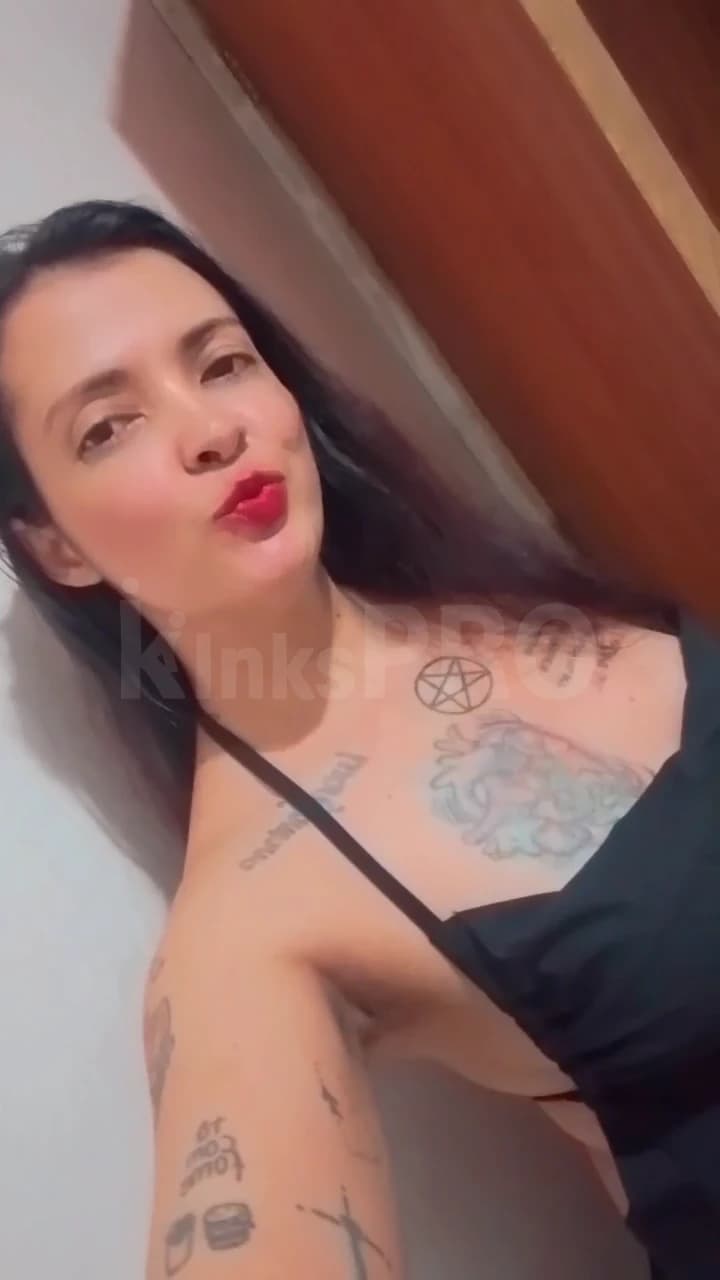 Videochamada erótica com podolatria online (14) — Rainha Cleópatra