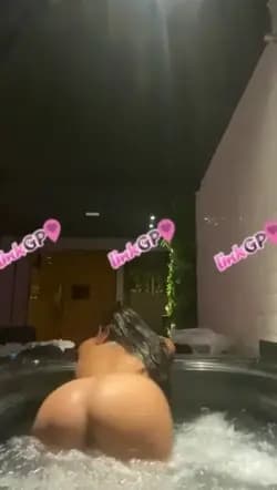 Videochamada erótica com bundão, foto 13 de Sarah Queiroz
