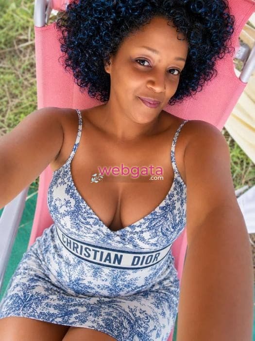 Videochamada erótica com putaria no chat (4) — Tatiana Izenio