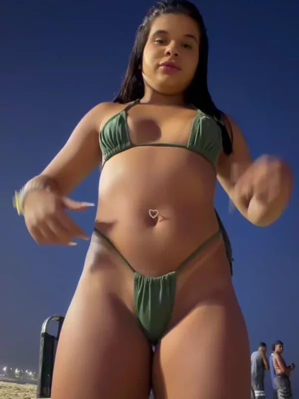 Foto 16: Videochamada erótica com imagem autêntica — Thayná Carioca