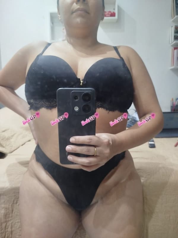 Videochamada erótica com foto real (2) — Yasmim