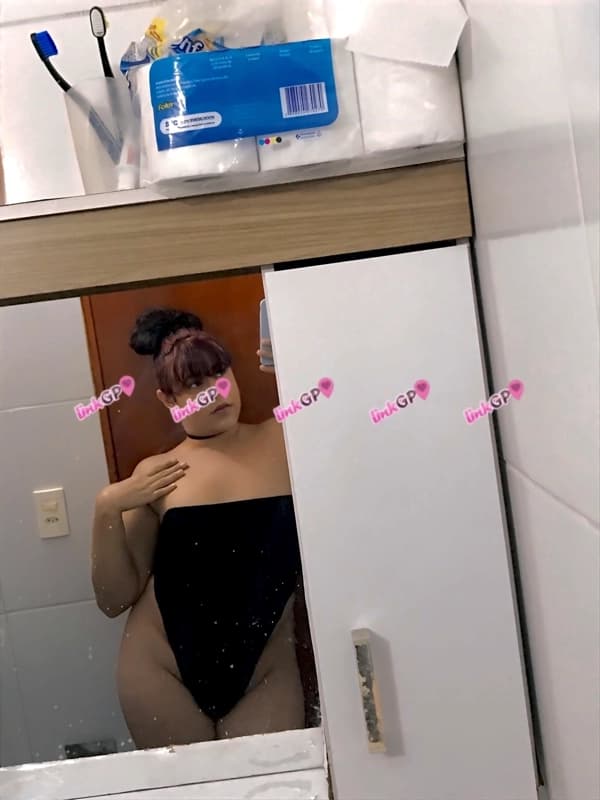 Videochamada erótica trans com imagem autêntica — Gulosa Ruivinha, foto 4