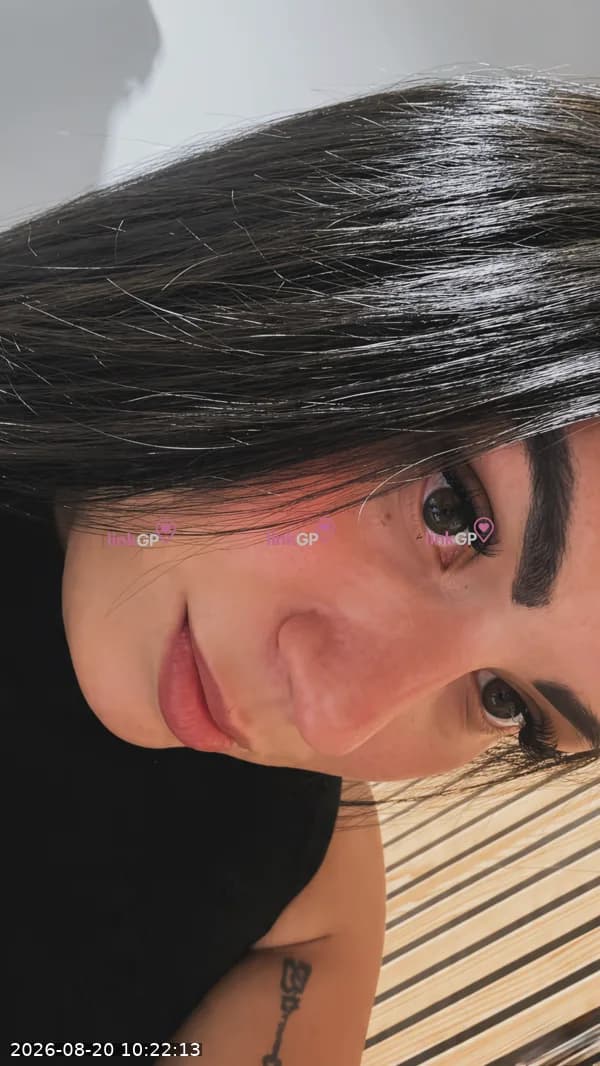 Videochamada erótica trans com olhos castanhos — Ísis Sampaio, foto 7