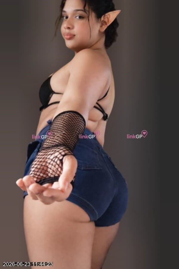 Kiara Lux — videochamada erótica e sexting online