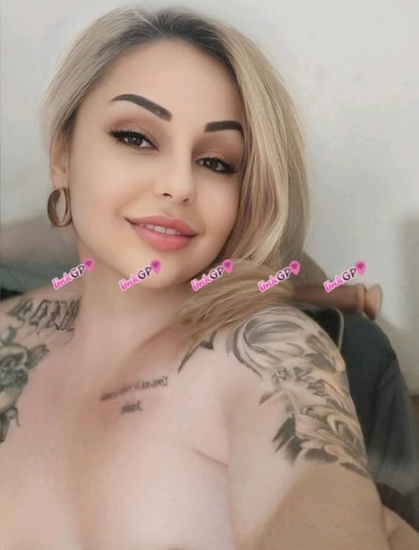 Videochamada erótica trans com femdom (8) — Maria Fernanda