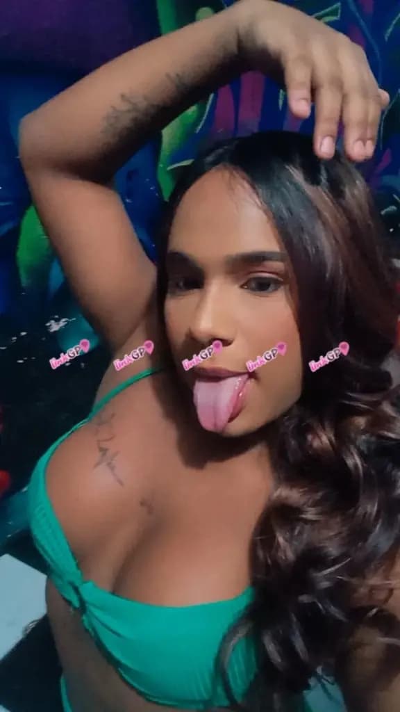 Videochamada erótica trans com imagem do anúncio, foto de perfil