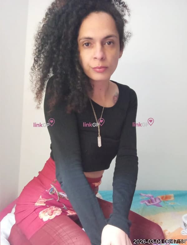 Videochamada erótica trans com imagem do anúncio, foto de perfil