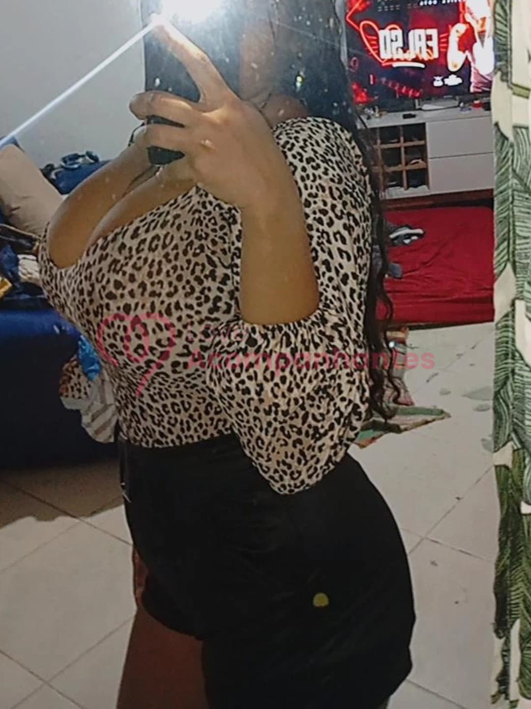 Morena — Fotos sensuais, vídeos e ligações
