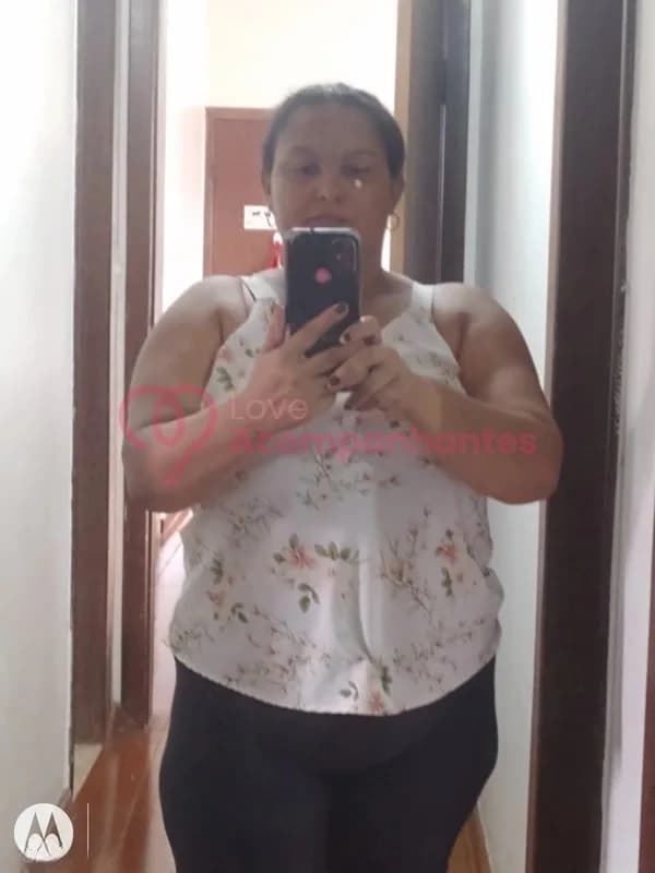 Alana — acompanhante em Governador Valadares