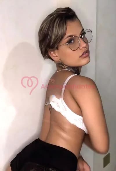 Ana — acompanhante e garota de programa em Vitória