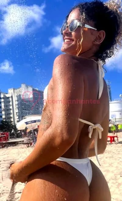 Babi Vasconcelos — acompanhante em São Vicente