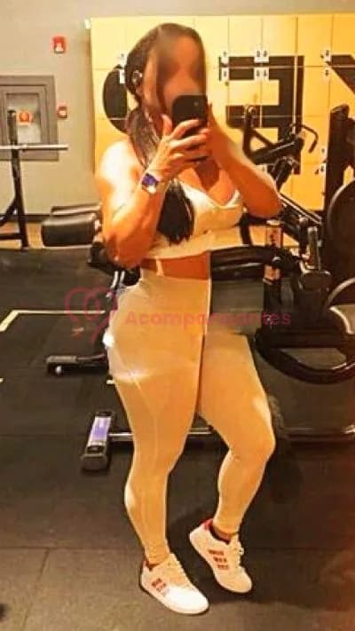 Camila, 29 anos — acompanhante no Rio de Janeiro