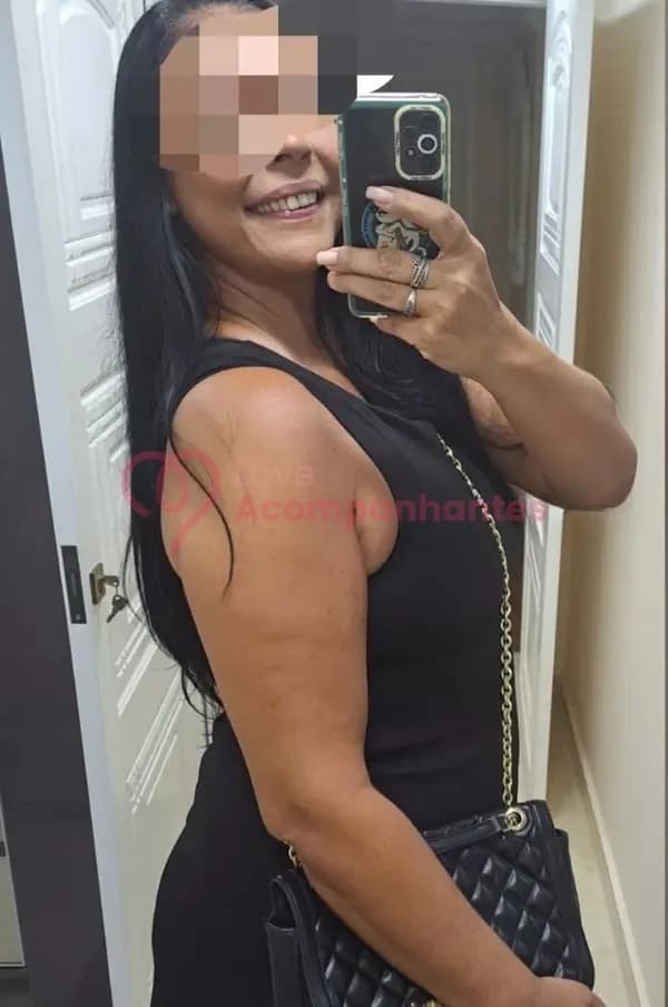 Camila Cavalona — acompanhante em Brasil