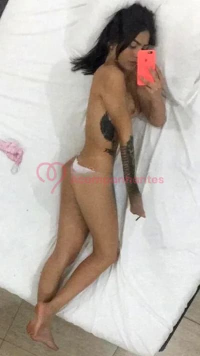 Clara, 19 anos — acompanhante em Fortaleza