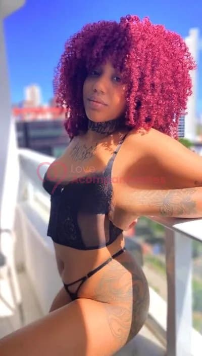Dani, 18 anos — acompanhante em Salvador