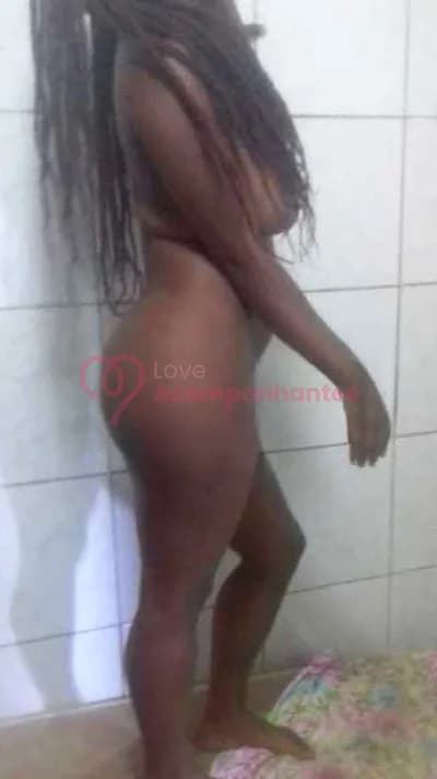 July, 22 anos — acompanhante em Salvador