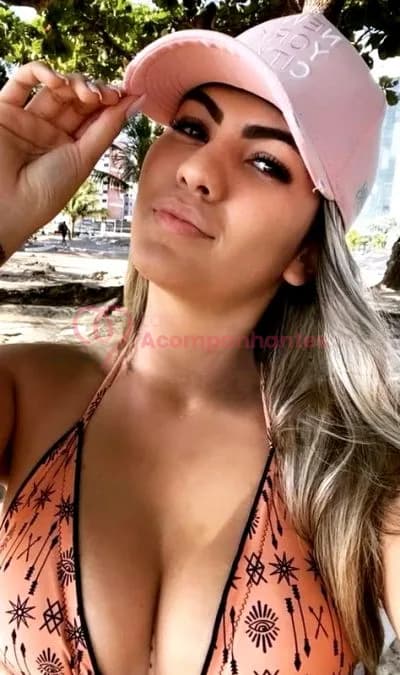 Karine Almeida — acompanhante em São Paulo
