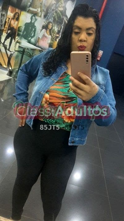 Laila Pereira — acompanhante em Uberaba