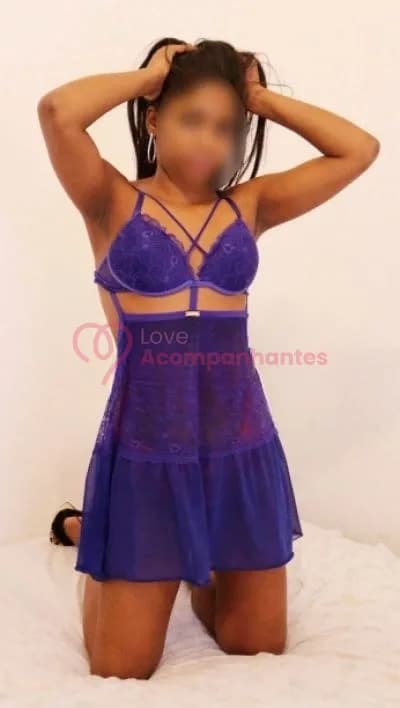 Laura Amorim — acompanhante e garota de programa em Campinas