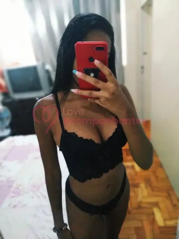 Let Safadiinhaa — acompanhante no Rio de Janeiro