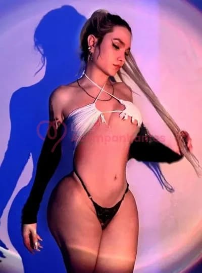 Milenna — acompanhante no Recife