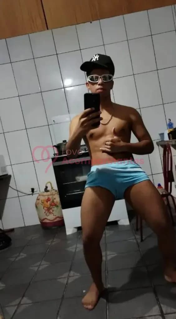 Alex — acompanhante masculino em Suzano