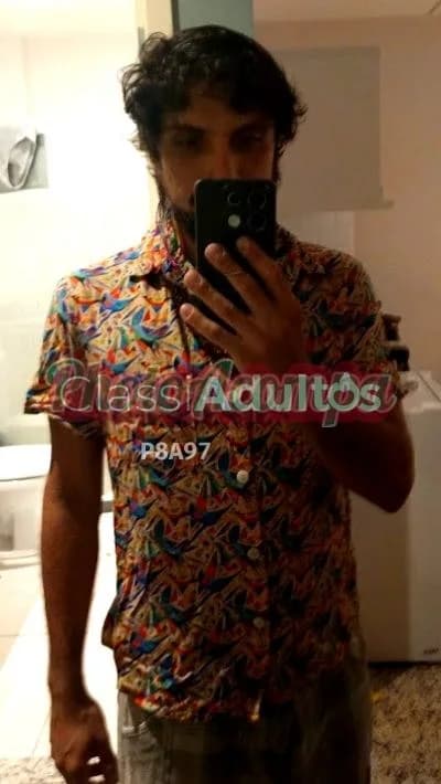 Carlos Roberto — acompanhante masculino no Rio de Janeiro