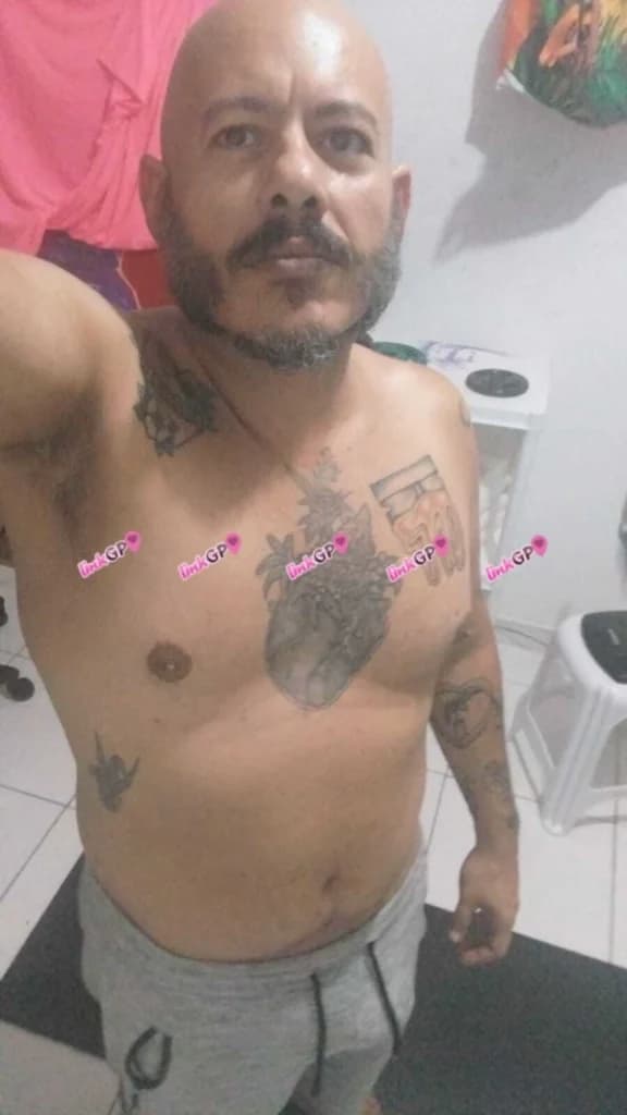 Dominador Sádico — acompanhante masculino em Brotas (Salvador)