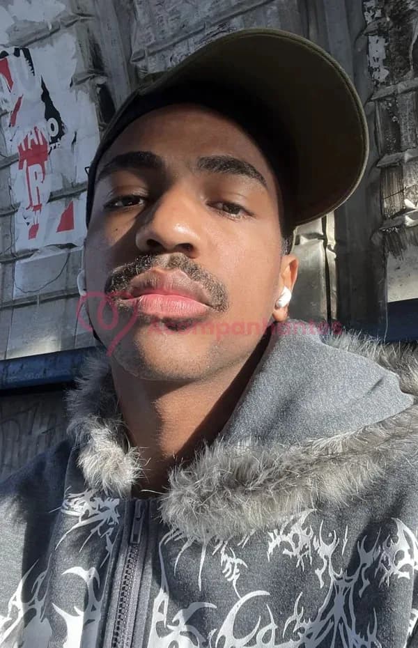 Acompanhante masculino em Porto Alegre — beijo na boca, foto 4 de Gurizinho Poa