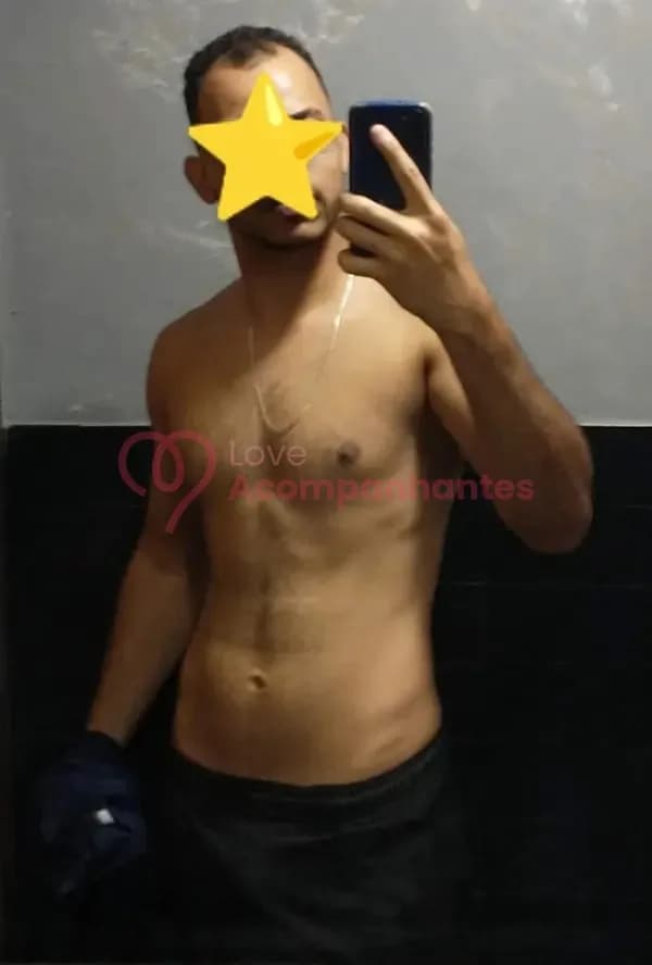 João Murilo — acompanhante masculino no Recife