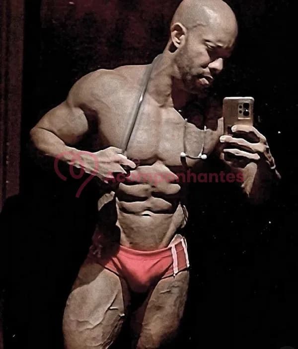 Kadu — acompanhante masculino em Brasil