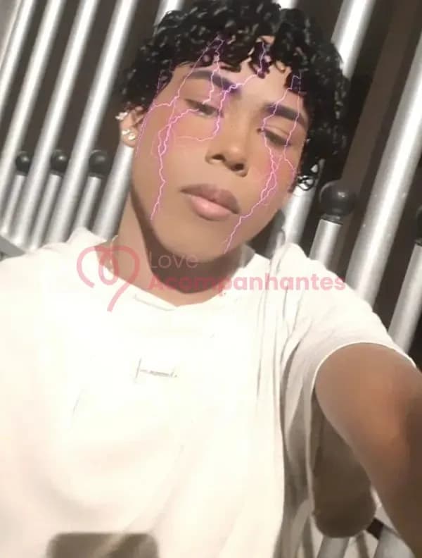 Moreno Cacheado — acompanhante masculino em Belém