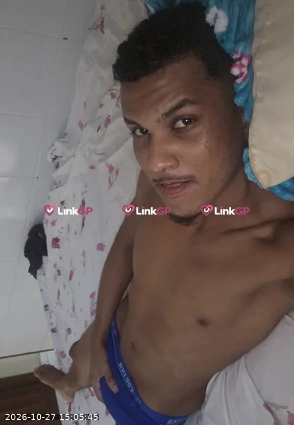 Acompanhante masculino alto em Manaus, foto de perfil