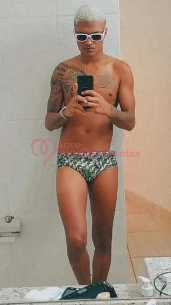 Oliver — acompanhante masculino em Salvador