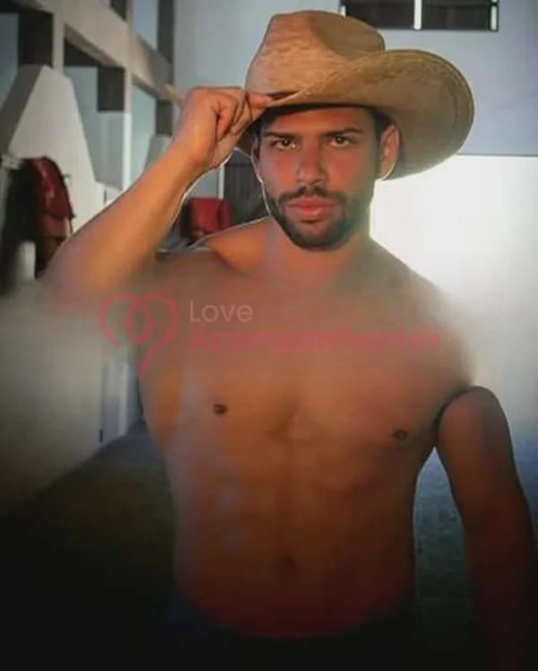 Rodrigo Meneses — acompanhante masculino em Balneário Camboriú