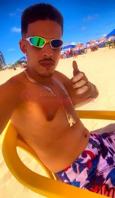 White Horse — acompanhante masculino no Recife